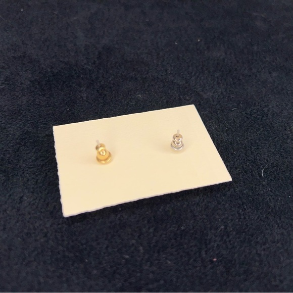 Vintage Avon  1987 Opulent Swirl Stud Earrings - Gold Tone Post Back Retro - Picture 6 of 7